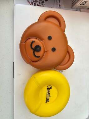 Vintage Teddy Grahams Bear Snack Flip Container
